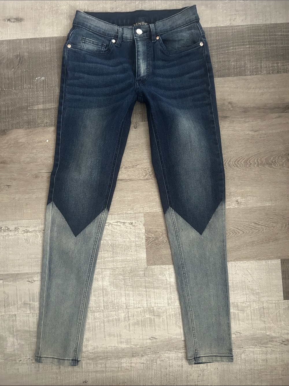 VENUS Two-Tone Indigo Skinny Jeans NWOT size 2